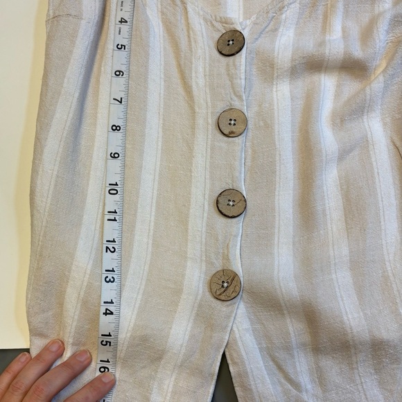 Kismet Ivory Wooden Button Front Linen Blend Casual Camisole Women's size Small - Picture 6 of 7